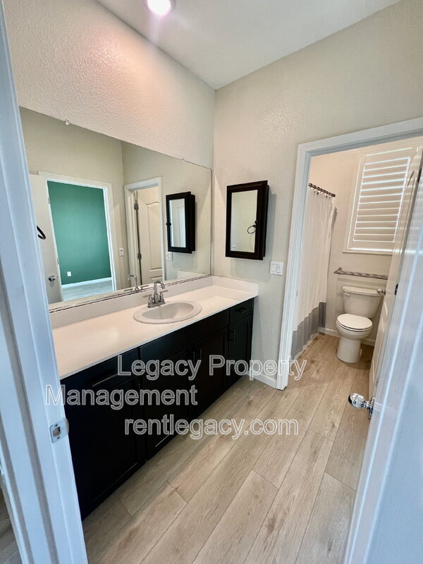 Building Photo - 436 Rose St