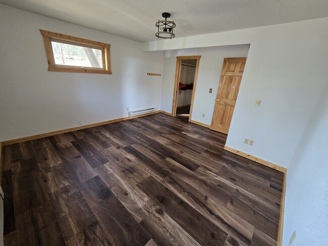 Building Photo - 789 Blackhawk Creek Dr