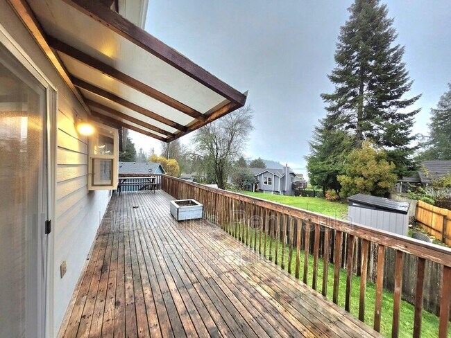 Building Photo - 24550 S Kingston Rd NE