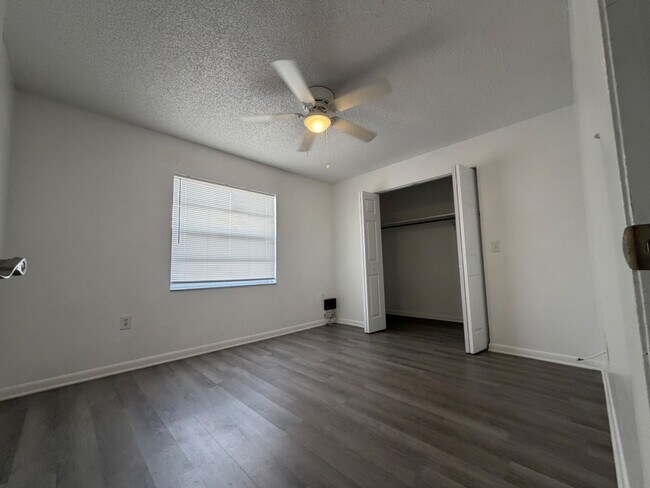 Building Photo - 151 Avenue C SE