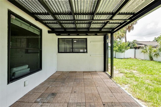 Building Photo - 4320 S Cameron Ave