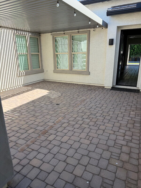 Building Photo - 4191 S Emerald Dr