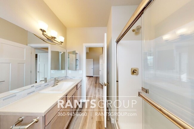 Building Photo - Steilacoom Ridge! Easy I5 Access!
