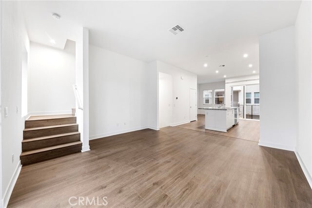 Building Photo - 1315 W Cara Dr