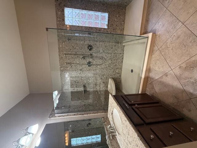 Building Photo - 5703 S Parkcrest St