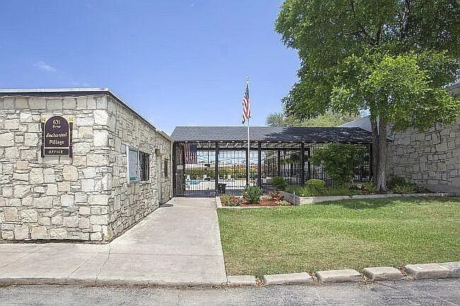 Building Photo - 11839 Petal Dr