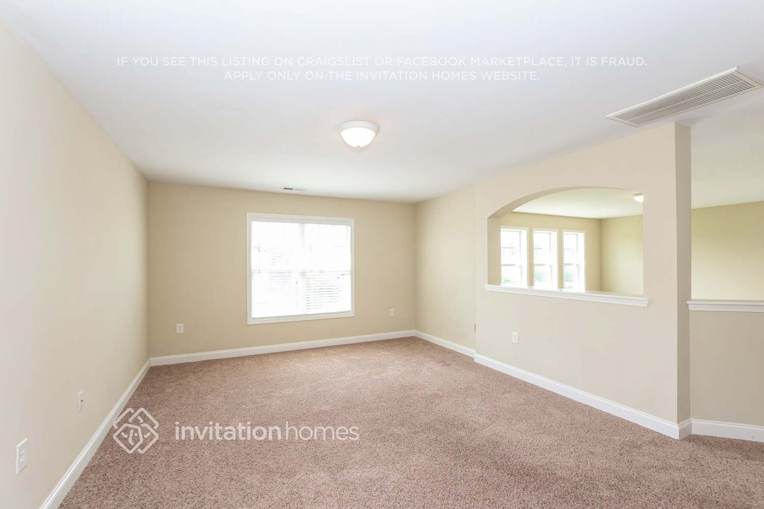 Building Photo - 9011 Magna Ln