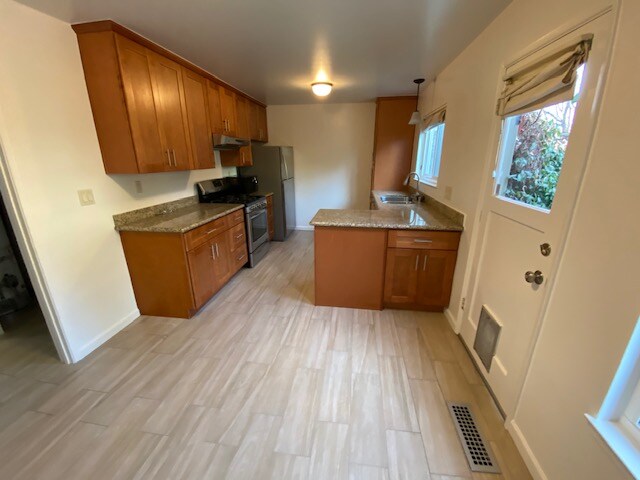 Building Photo - 1223 Cortez Dr