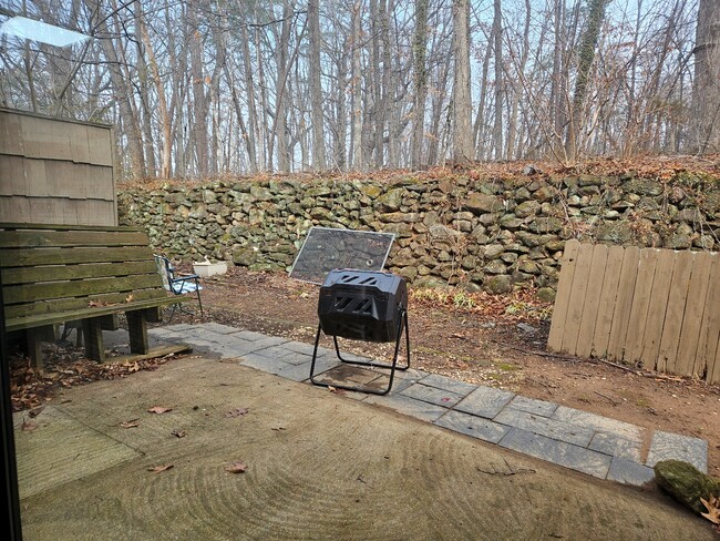 Building Photo - 222 Harvest Dr