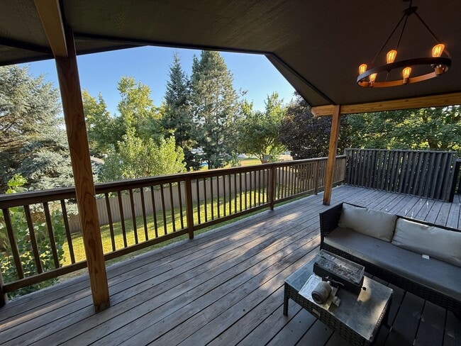 Building Photo - Beautiful 4 Bed 2 Bath Colbert Home in Mea...