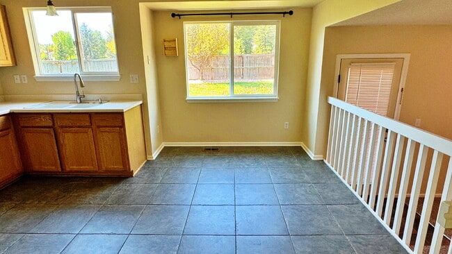 Building Photo - Fantastic Updated 3 Bed 3 Bath in Cherry Creek Schools Great Backyard 2 Car Garage