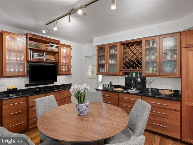 Building Photo - 4725 Rock Spring Rd