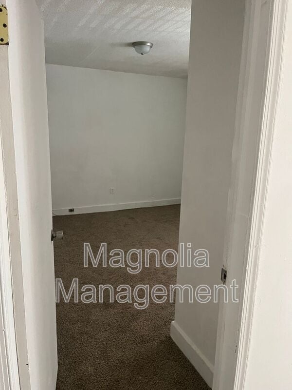 Building Photo - 448 Mason St