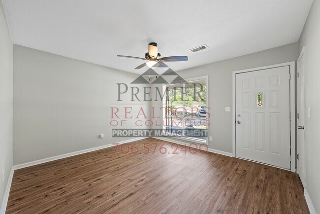 Building Photo - 6344 Newick Dr