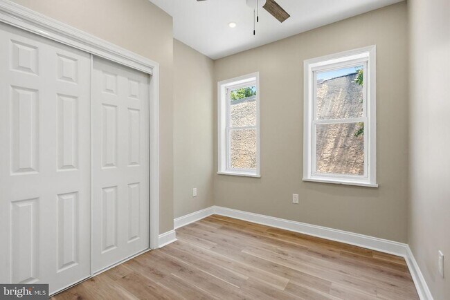 Building Photo - 865 N 47th St