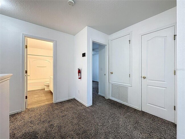 Building Photo - 16748 Sunrise Vista Dr