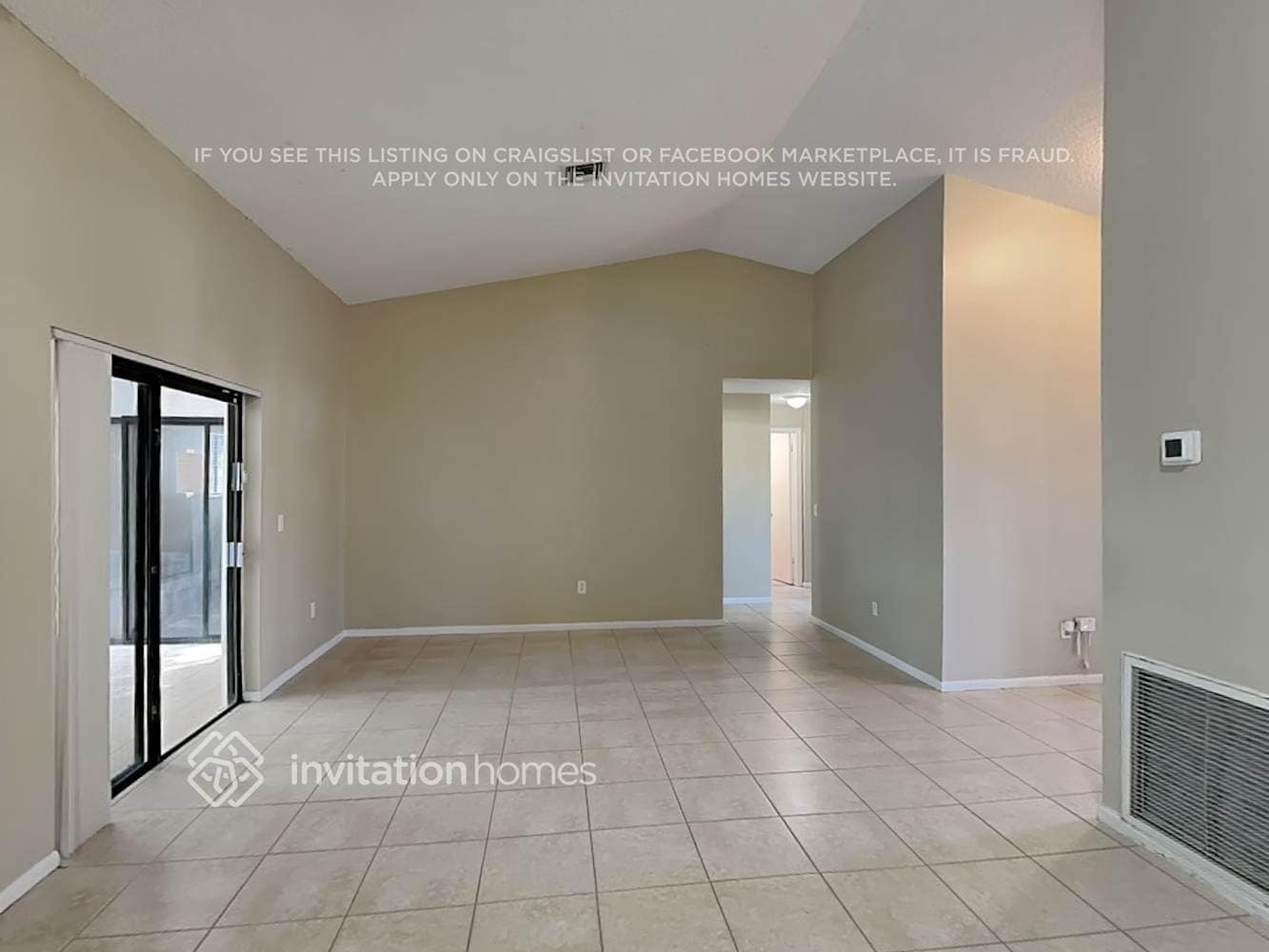 Building Photo - 9664 Carousel Cir S