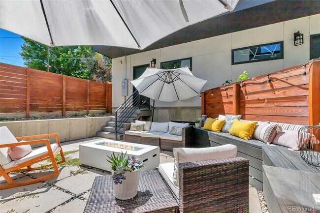 Building Photo - 2007 Eliot St