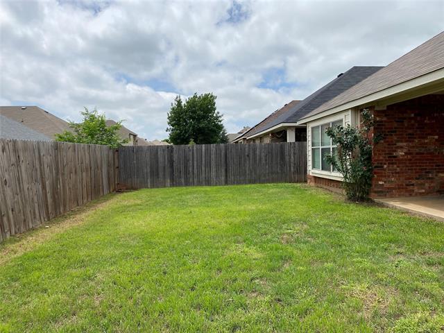 Building Photo - 656 Minkel Dr