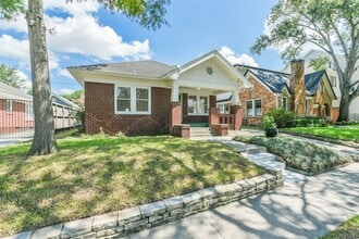 Building Photo - 931 Teetshorn St