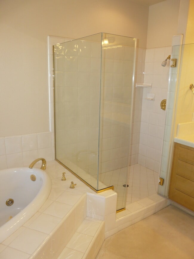 Building Photo - Gorgeous Country Estates 4BR 3.5BA Home in Almaden