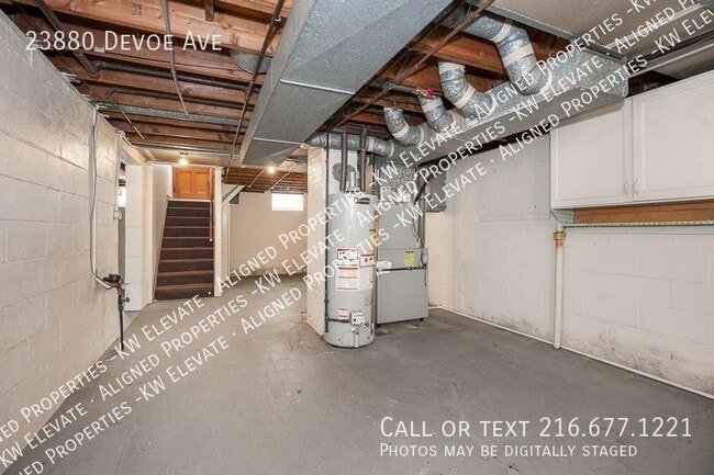Building Photo - 23880 Devoe Ave
