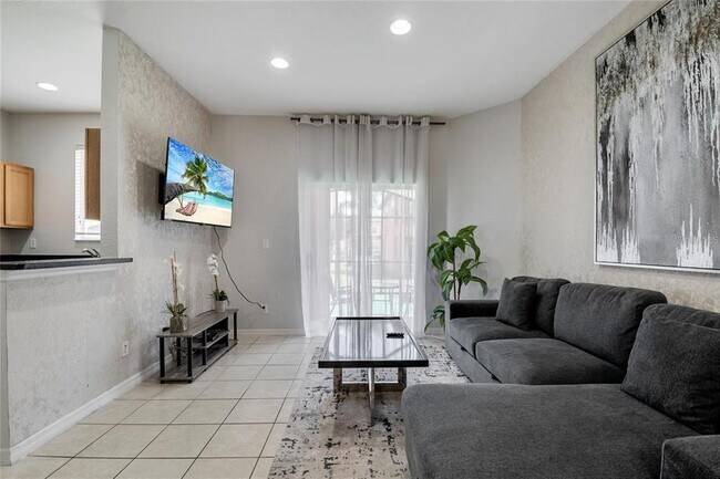Building Photo - 2713 Bushman Dr