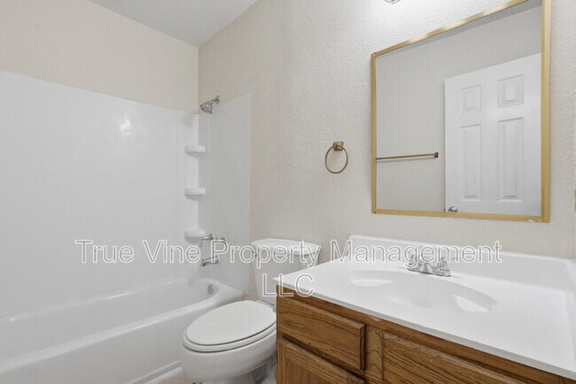 Building Photo - 7911 Corona Ridge