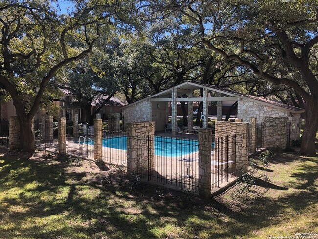 Building Photo - 11303 Vance Jackson Rd