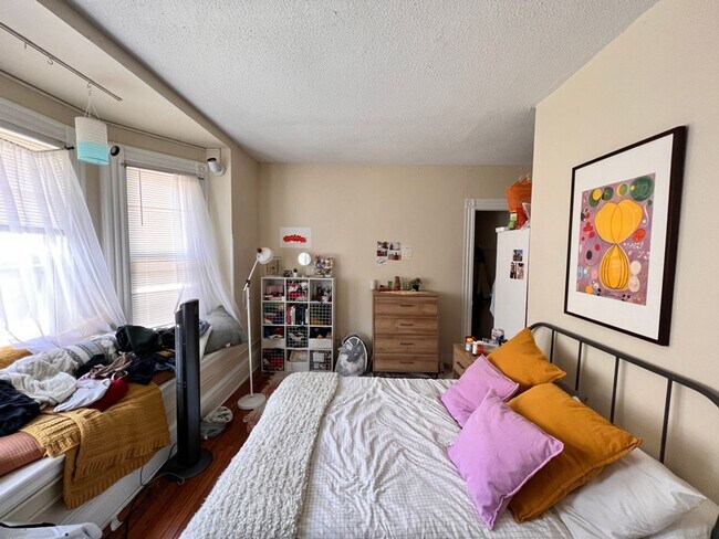 Building Photo - 65 Edgewood Ave