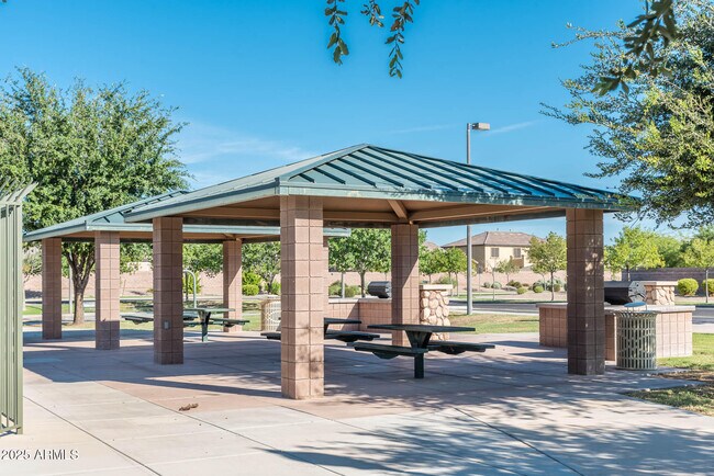 Building Photo - 44016 Pioneer Rd