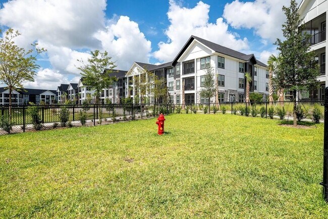 Building Photo - 3020 Base Blvd