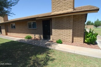 Building Photo - 2015 E Southern Ave