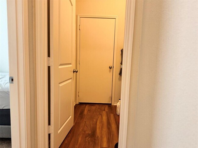 Building Photo - 717 Bayberry Cir