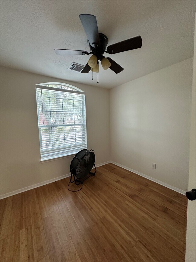 Building Photo - 11158 Riverbank Ridge Ln