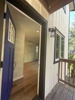 Building Photo - 134 Pine Ridge Rd