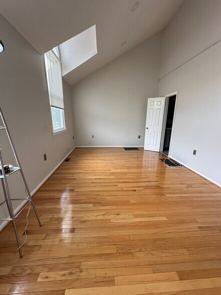 Building Photo - 14555 Creek Branch Ct