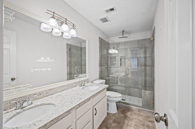 Building Photo - 3018 Granite Lake Dr