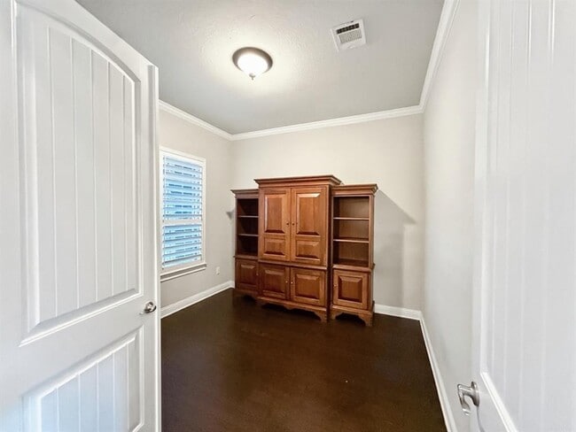 Building Photo - 2900 Browntop Ct