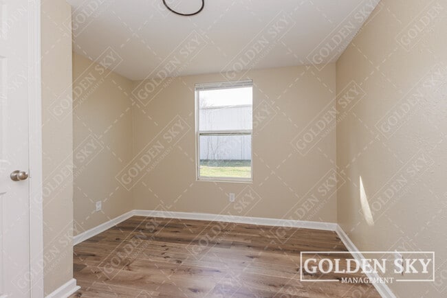 Building Photo - 1609 S Gharkey St