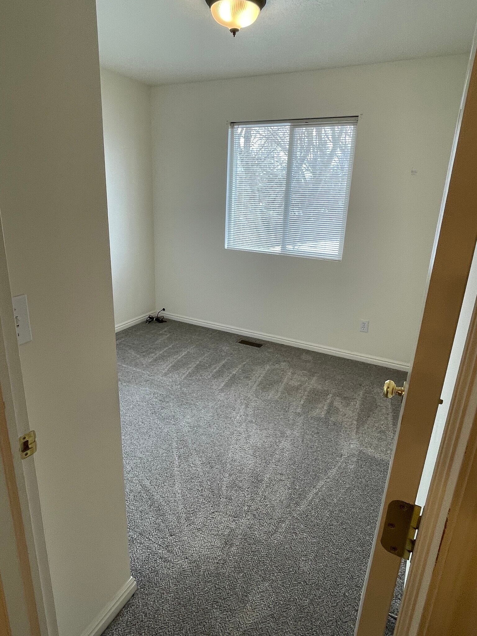 Bedroom 2 - 360 W 300 S