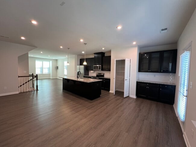 Building Photo - 1965 Stallings Rd