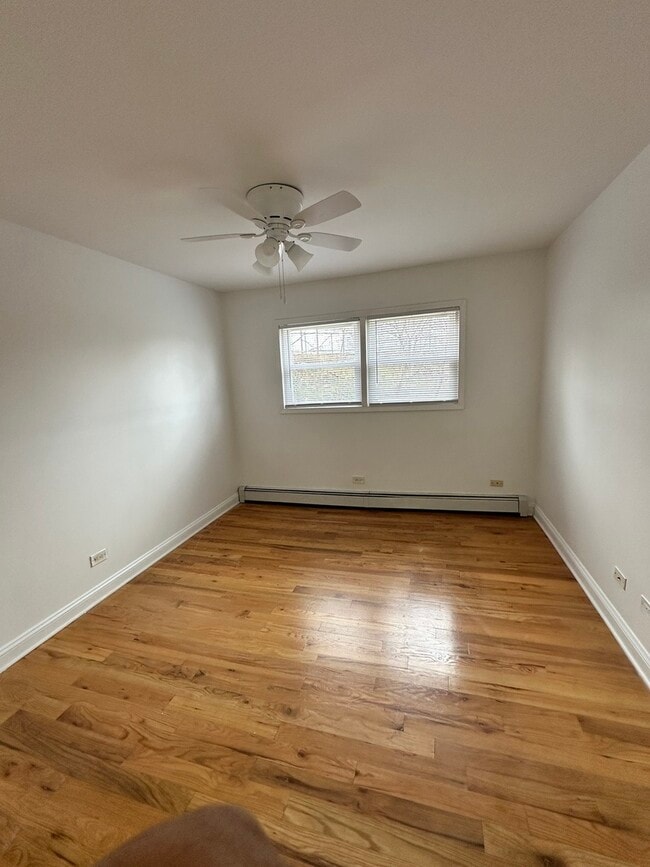 Building Photo - 7121 W 110th St