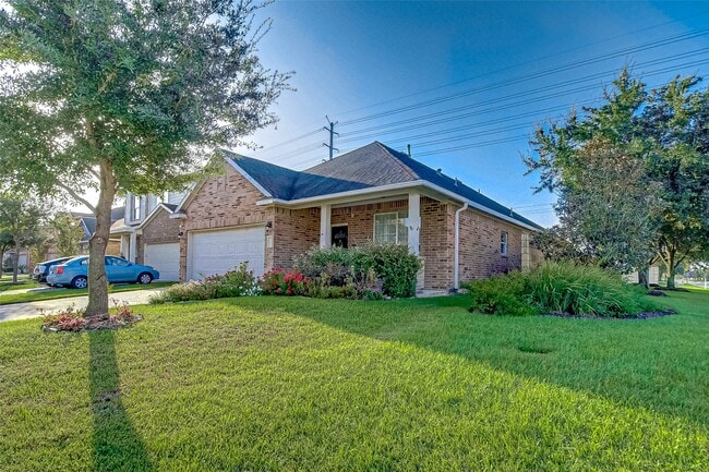 Building Photo - 26439 Richwood Oaks Dr