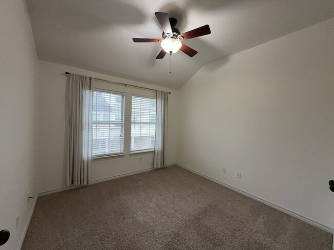 Building Photo - 12614 Oceanside Dr
