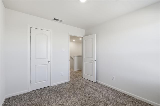 Building Photo - 402 Marsh Ln