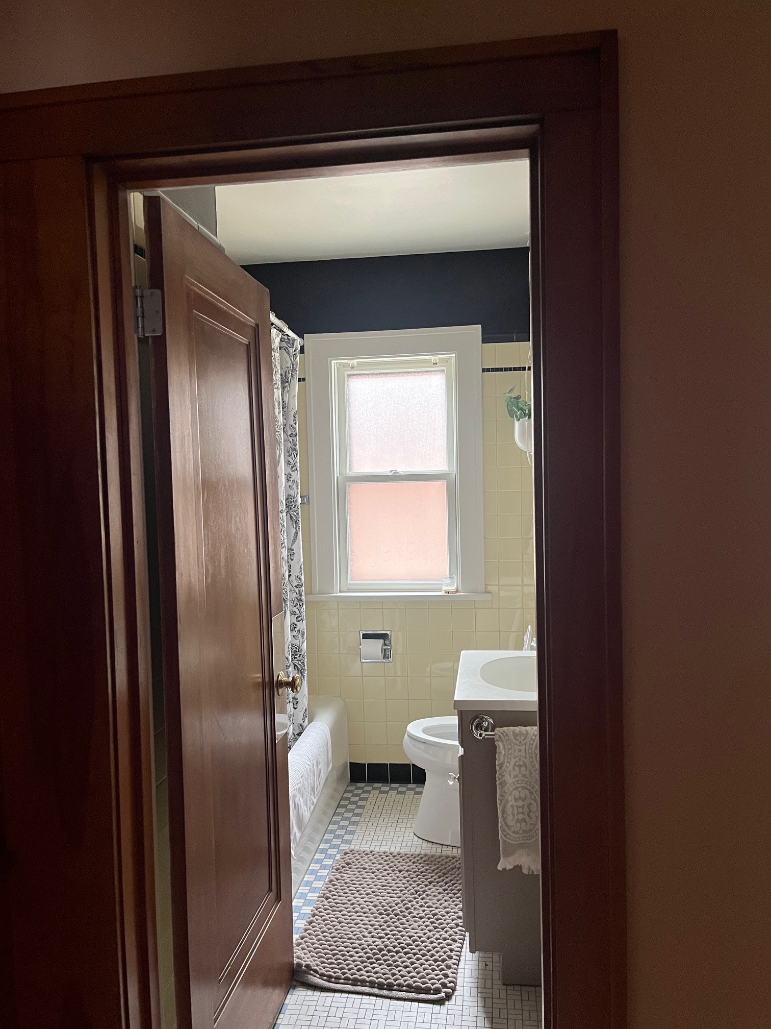 Building Photo - 1751 N 60th St