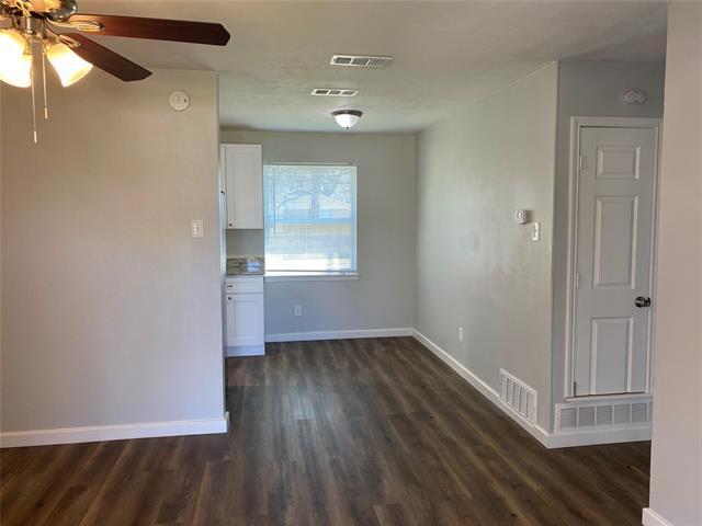 Building Photo - 1336 E Park Dr