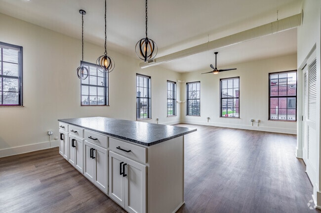 Interior Photo - Hamilton Riverfront