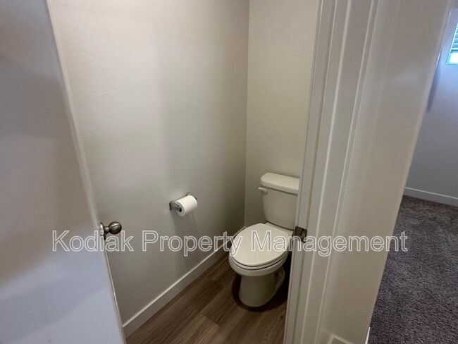 Building Photo - 1028 E Bigelow Ave